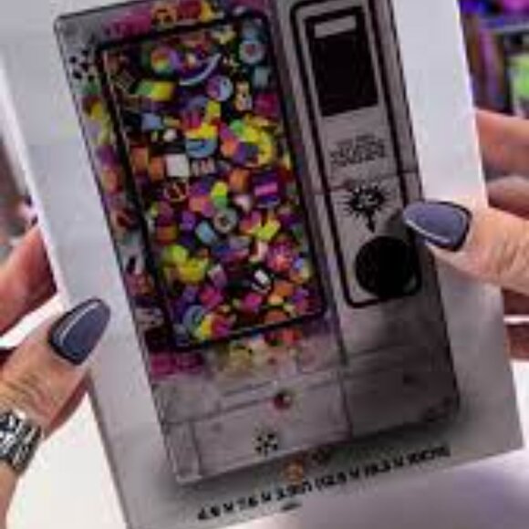 NIB Mini Vending Machine - Picture 2 of 2